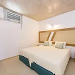 Sea Pearls Villa Ambelas
