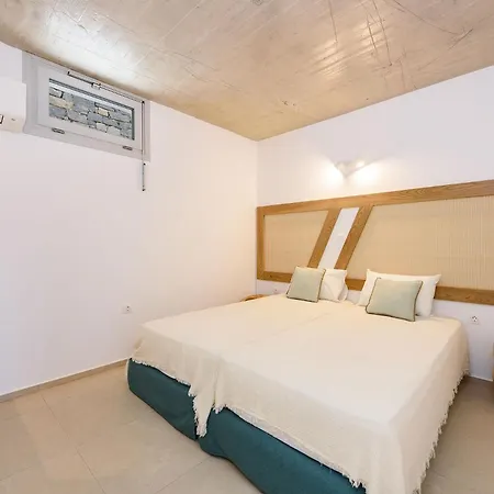 Sea Pearls Villa Ambelas